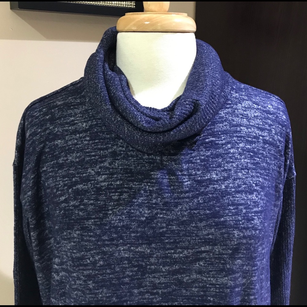 Over Sized Top. - Picture 3 of 5